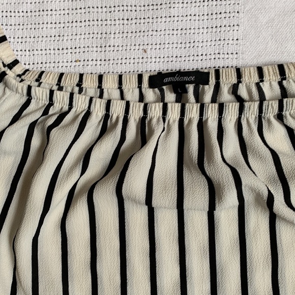 Striped Off the Shoulder Cropped Top - Picture 2 of 3